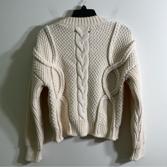 Golden Goose Women's Round-Neck Virgin Wool Sweater with Braided Motif - Picture 6 of 12
